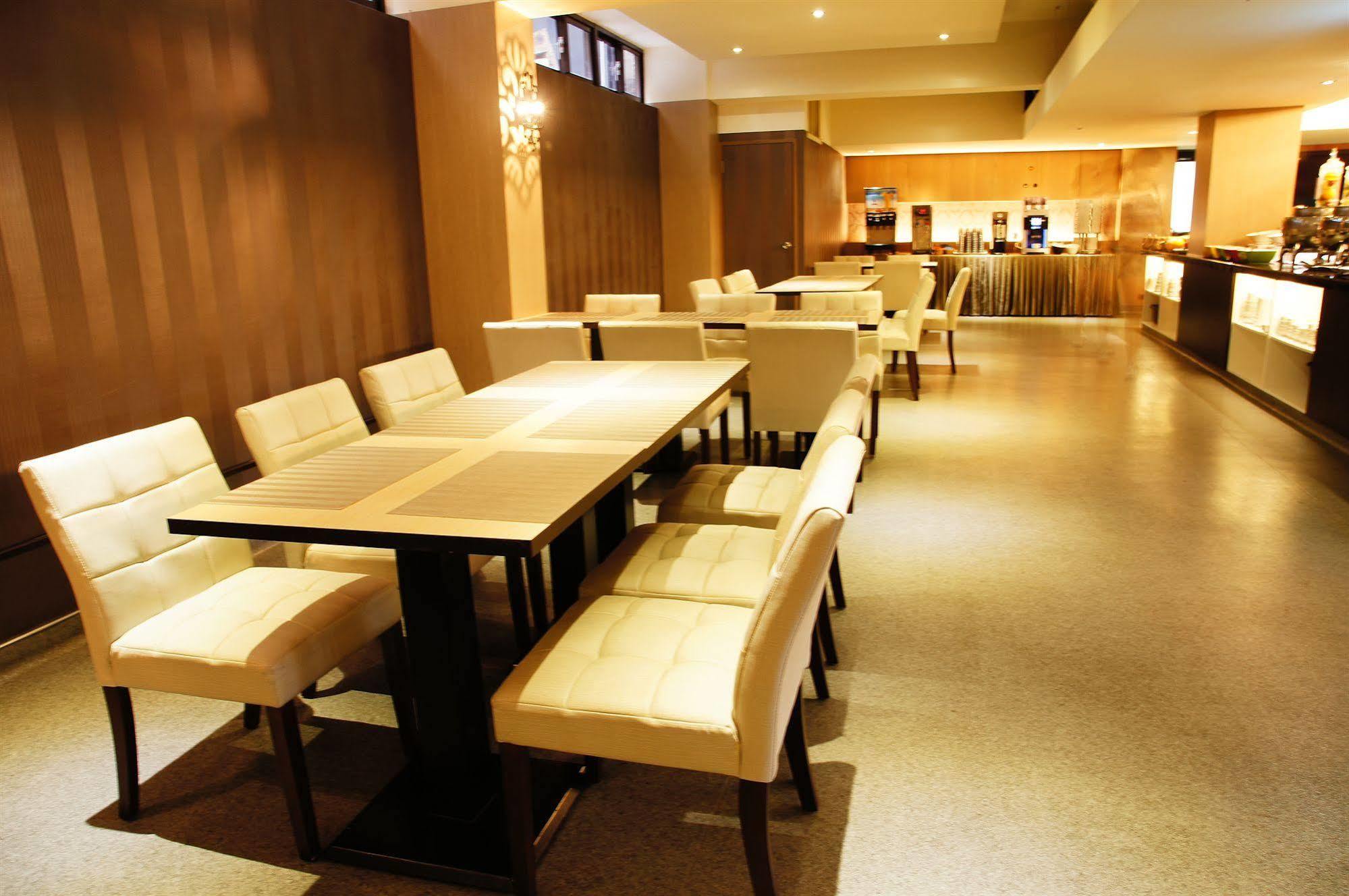Talmud Hotel Taichung Luaran gambar
