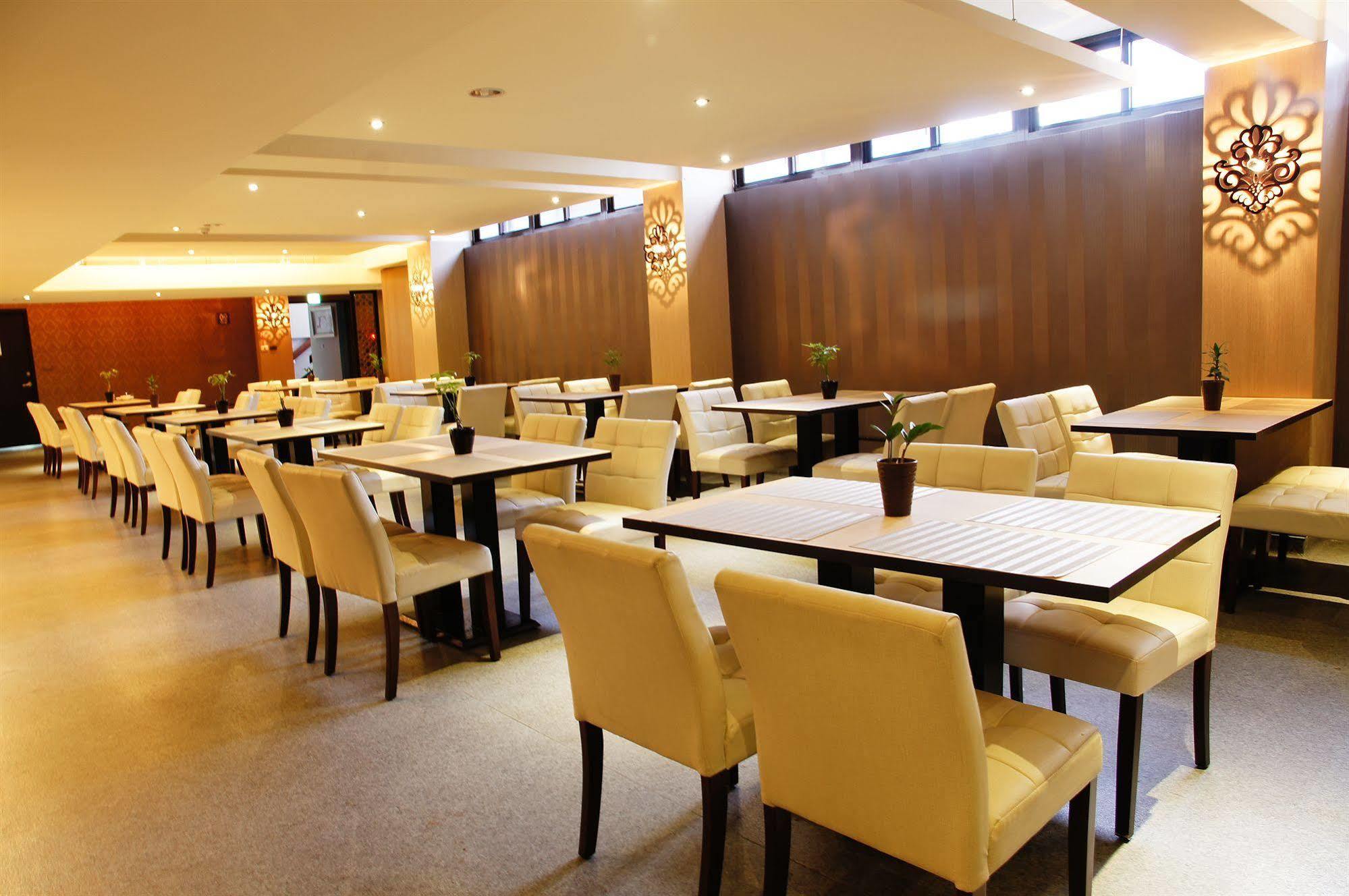 Talmud Hotel Taichung Luaran gambar