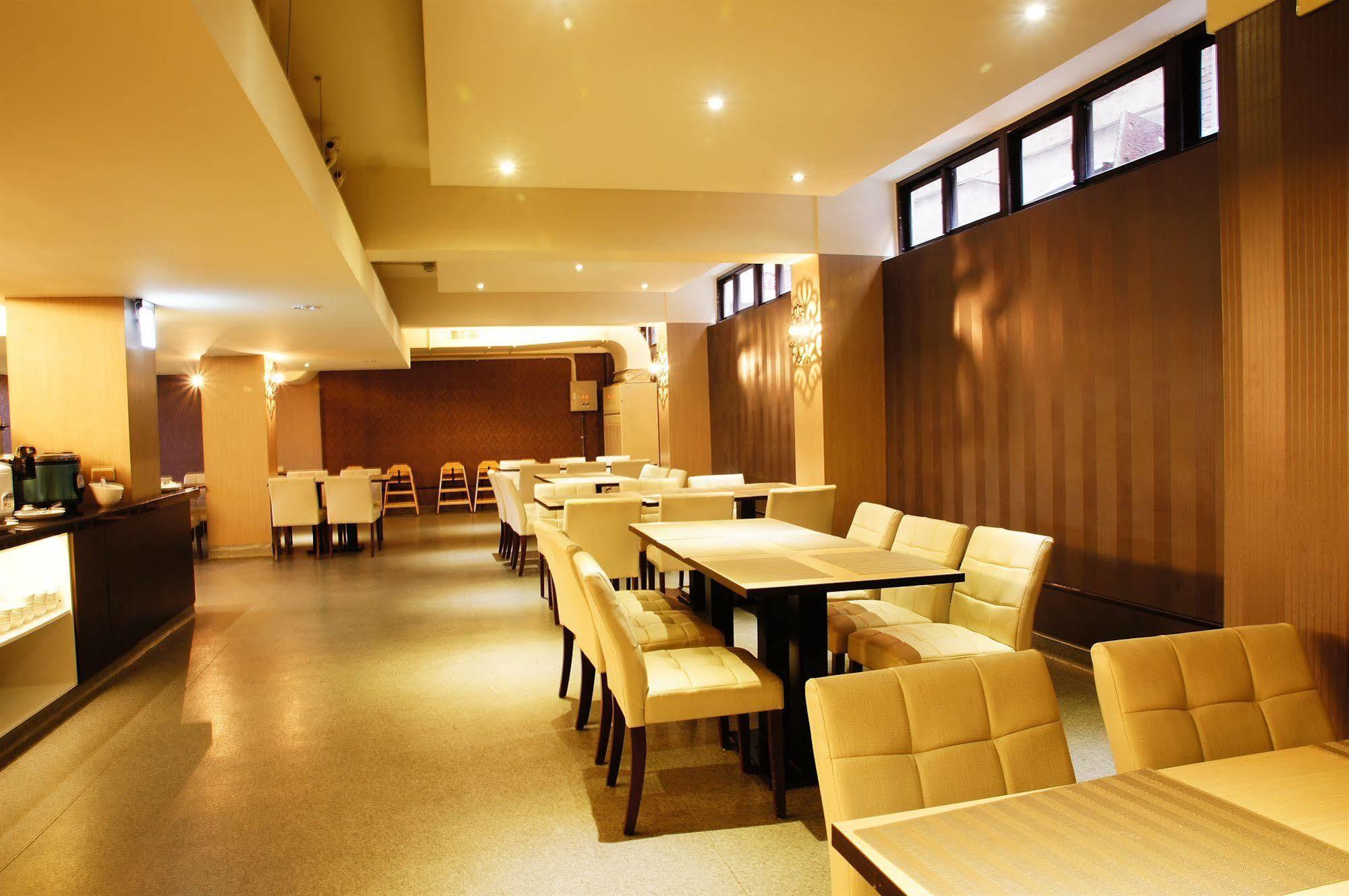 Talmud Hotel Taichung Luaran gambar